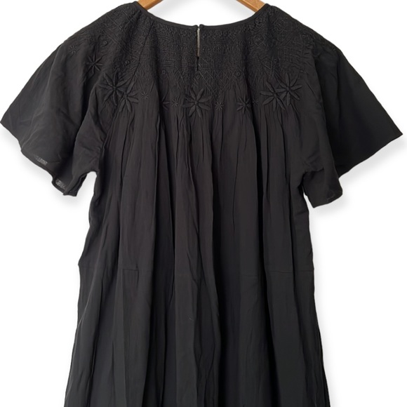 Madewell Embroidered Smoked Midi Dress - Picture 13 of 16